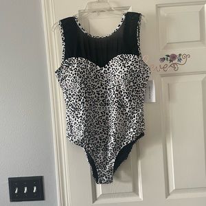Meet.Curve Bathing Suit Black and Leopard Print Size 2XL